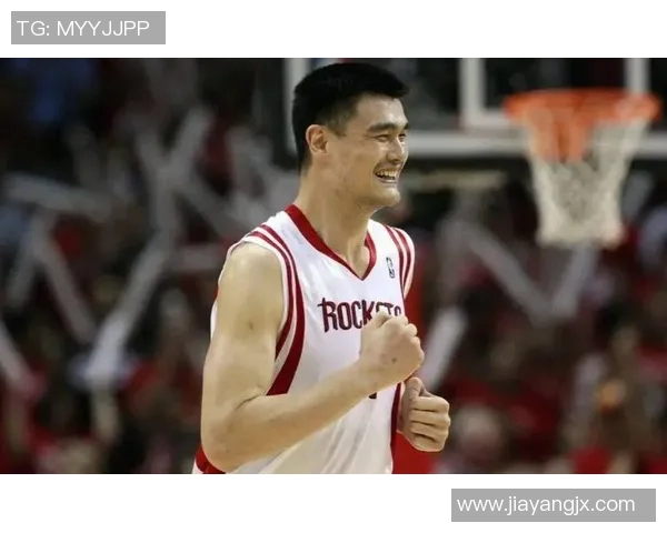 姚明的帅气风范与篮球魅力交织成的传奇人生之旅