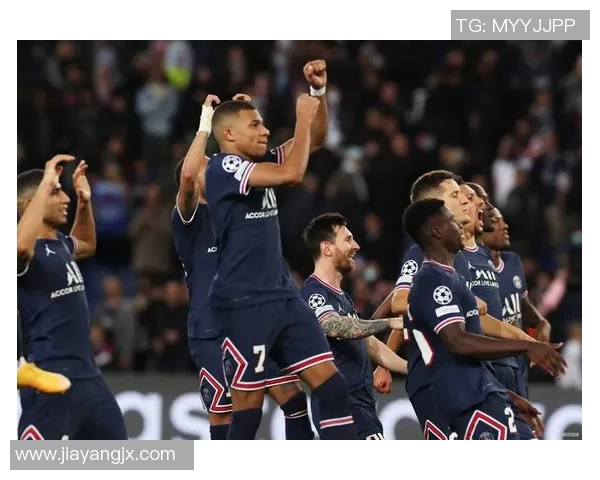 英超激战AC米兰与巴黎圣日耳曼战成平局逆转瞬间点燃全场激情