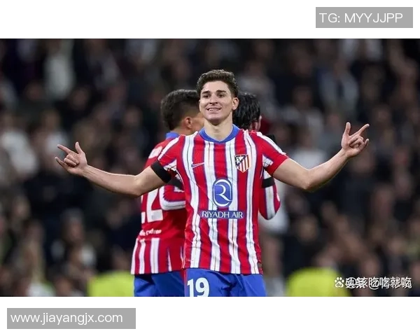 世界杯激战马竞逆转本菲卡补时绝杀引发争议判罚全场沸腾