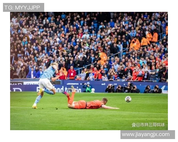 德甲赛场惊现冷门巴萨以4-0大胜曼城引发热议