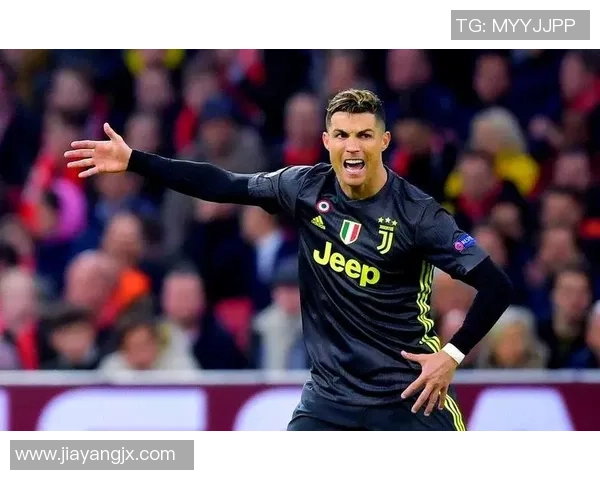 世界杯精彩对决:尤文图斯与里昂激战成平局绝杀瞬间引发全场狂欢 世界杯精彩对决:尤文图斯与里昂激战成平局绝杀瞬间引发全场狂欢