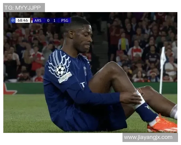 曼联与巴黎圣日耳曼友谊赛激战成平补时进球点燃全场激情 曼联与巴黎圣日耳曼友谊赛激战成平补时进球点燃全场激情