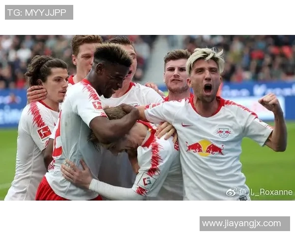 欧冠震撼战役里昂狂胜莱比锡五球大捷引发全场沸腾