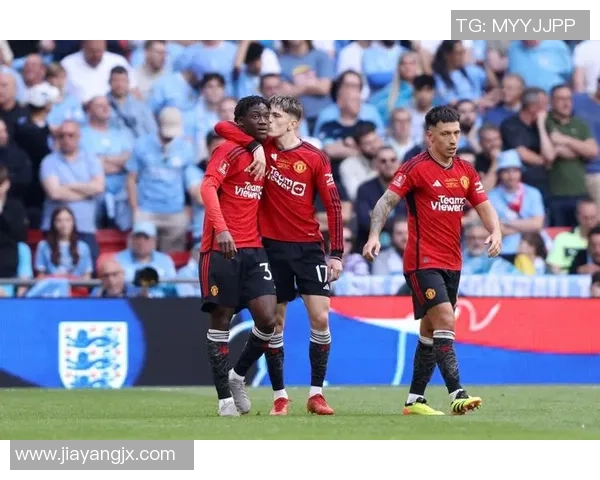 足总杯精彩对决曼联与尤文图斯战成平局引发全场热议