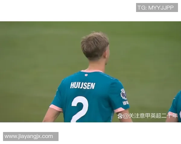 英超激战：多特蒙德与尤文图斯战成平局补时进球引发全场狂欢